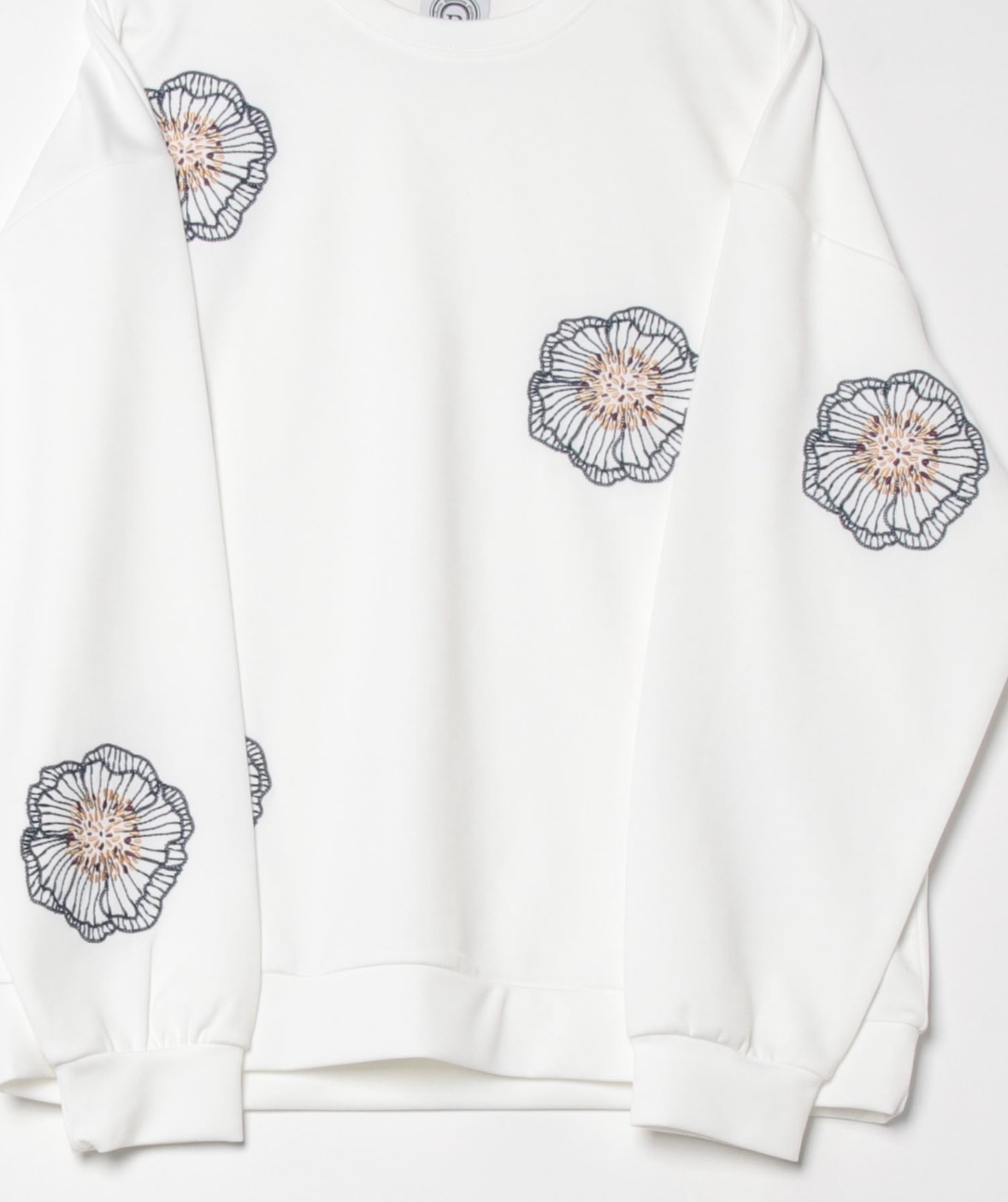 B omnivore/ビーオムニボー/ストレッチポンチランダム刺繍フラワーL/S PO ホワイト M