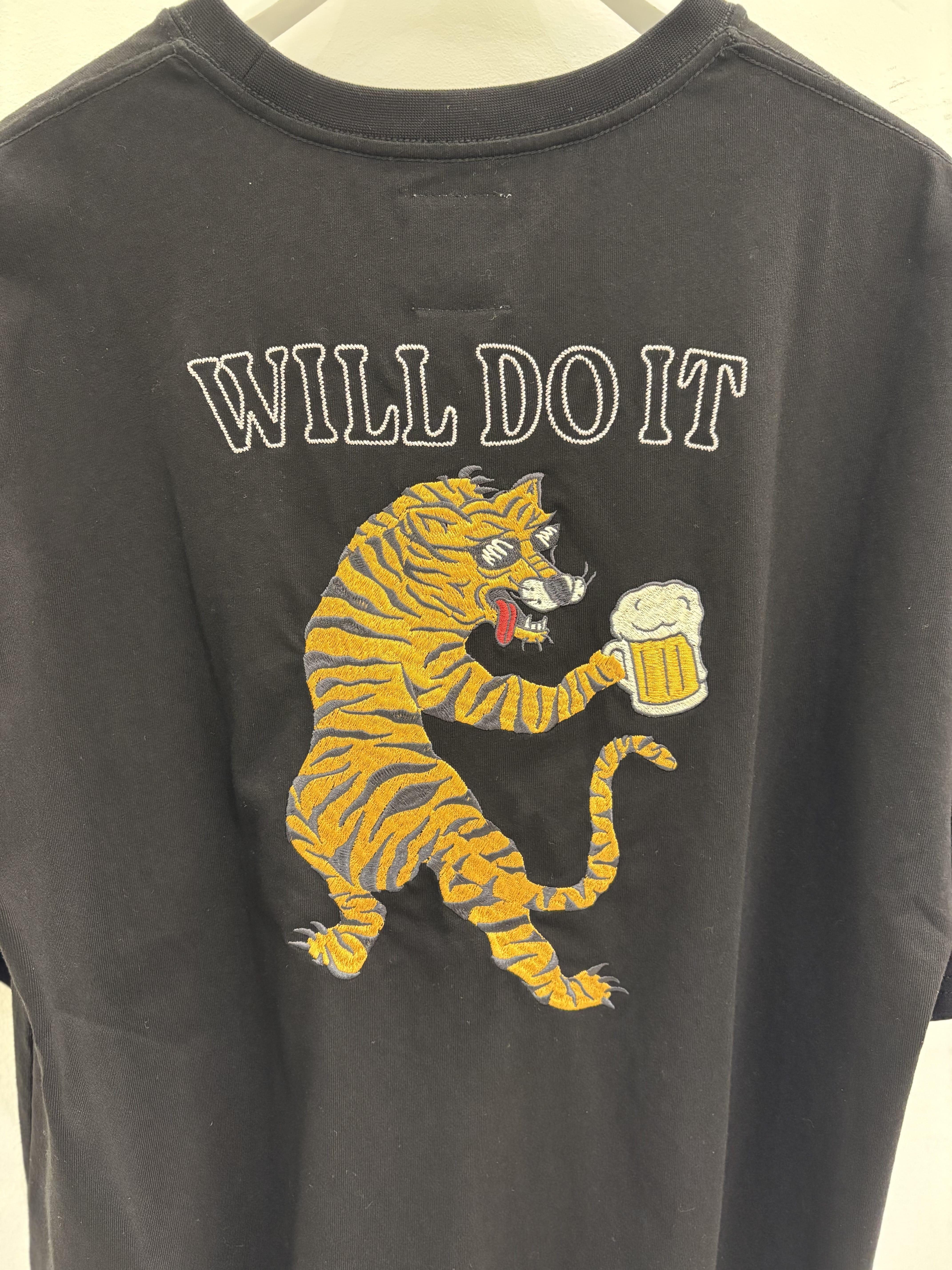 B omnivore/ビーオムニボー/16/10 E天竺 トラ刺繍 S/S TEE ブラック M