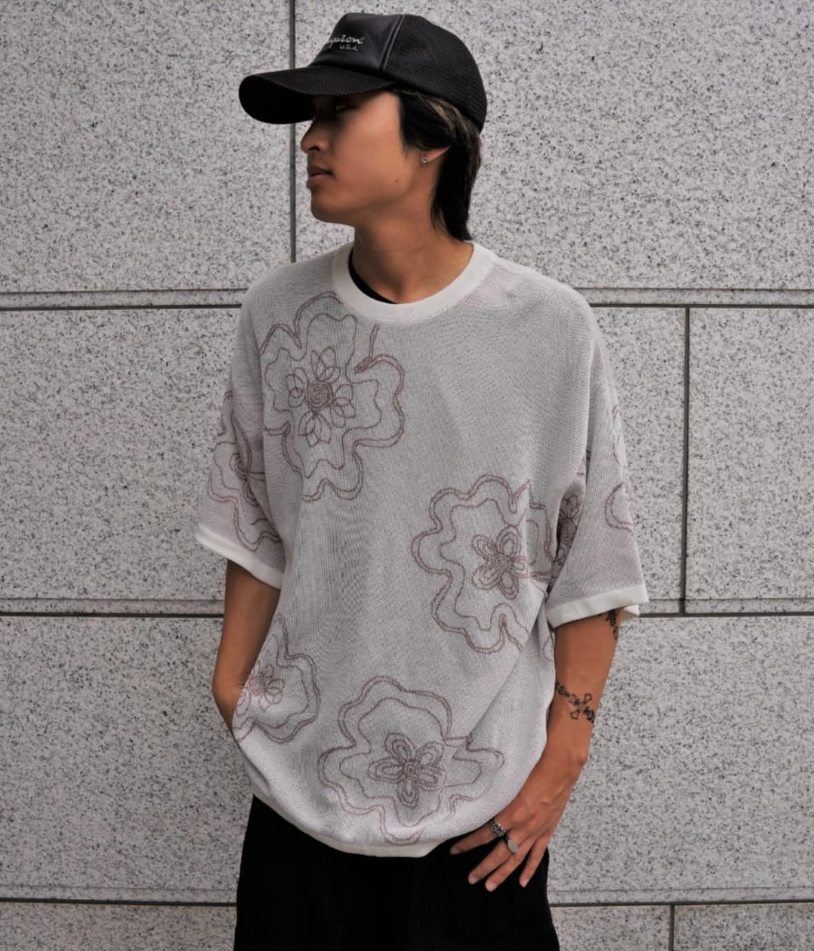 B omnivore/ビーオムニボー  RNフラワー総柄JQD クルーネックS/S ホワイト M