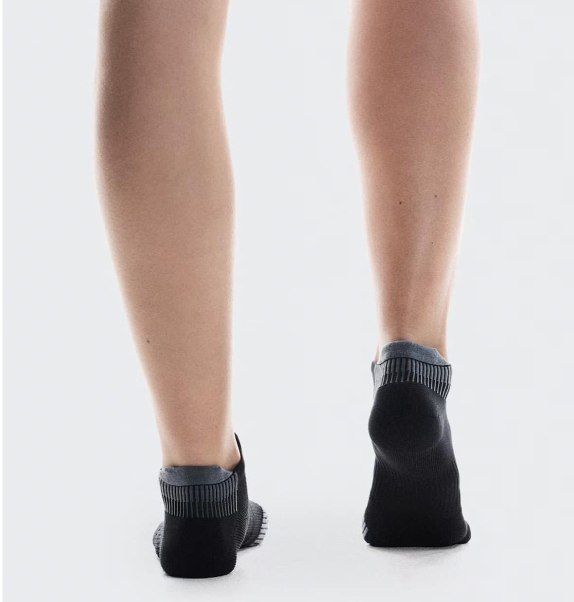 On/オン/Performance Run Sock Low パフォーマンス ランソックス ロー BLACK XS (22-24.5)