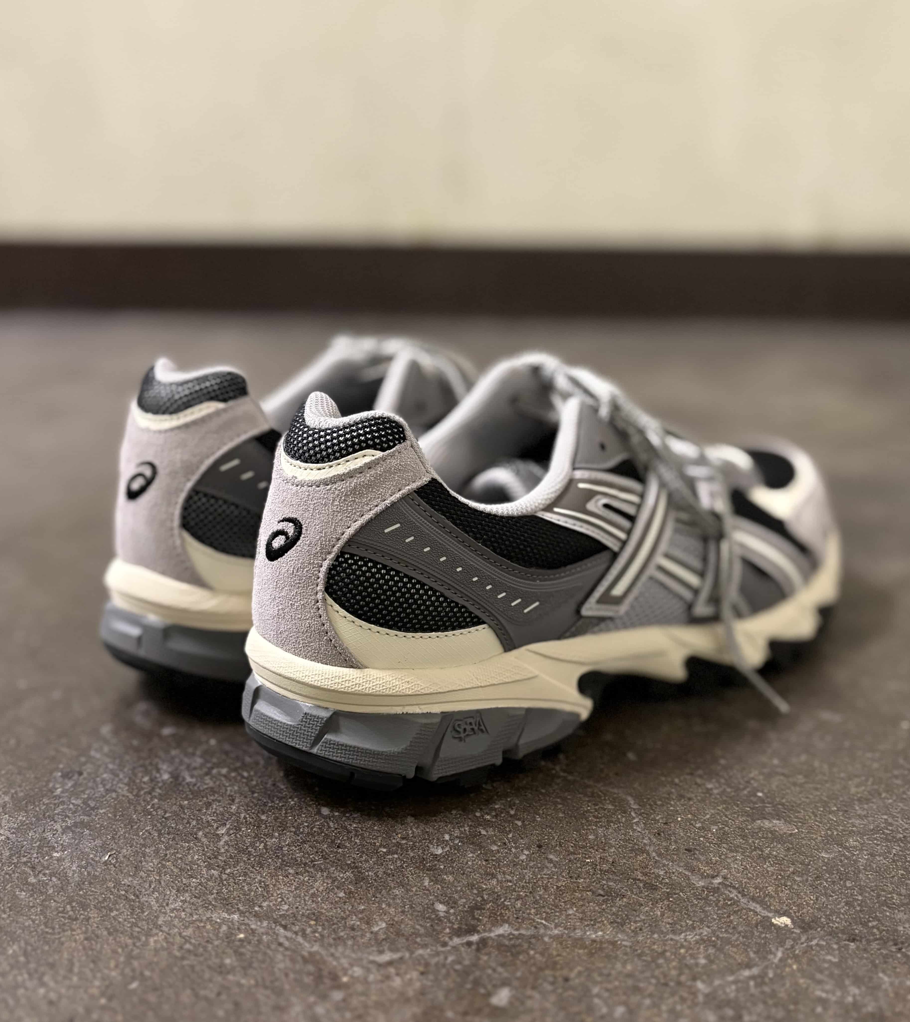 ASICS/アシックス/GEL-SONOMA TR62 BLACK/CEMENT GREY  スニーカー BLACK/CEMENT GREY 26cm