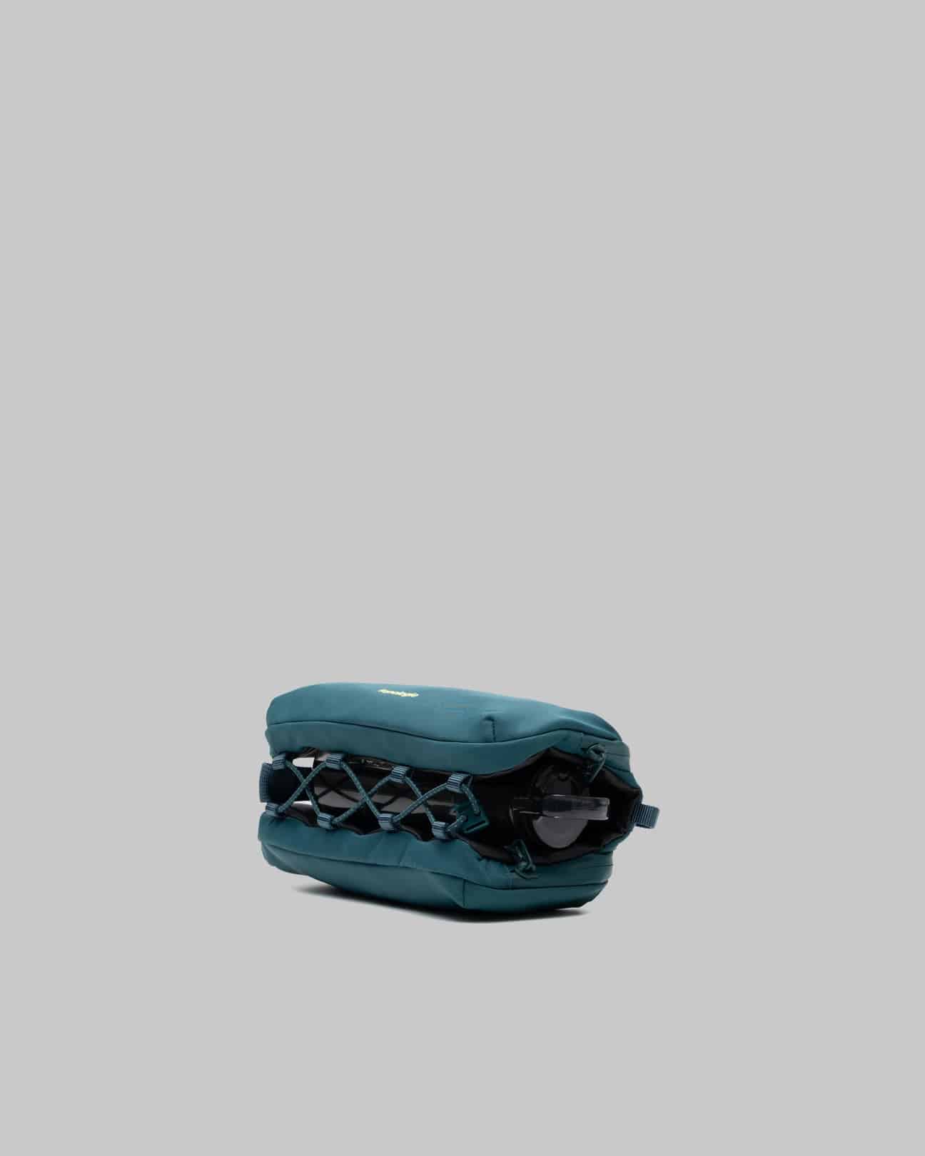Topologie/トポロジー/Bottle Sacoche Medium（ボトル サコッシュミディアム） Deep Teal / Bomber FREE
