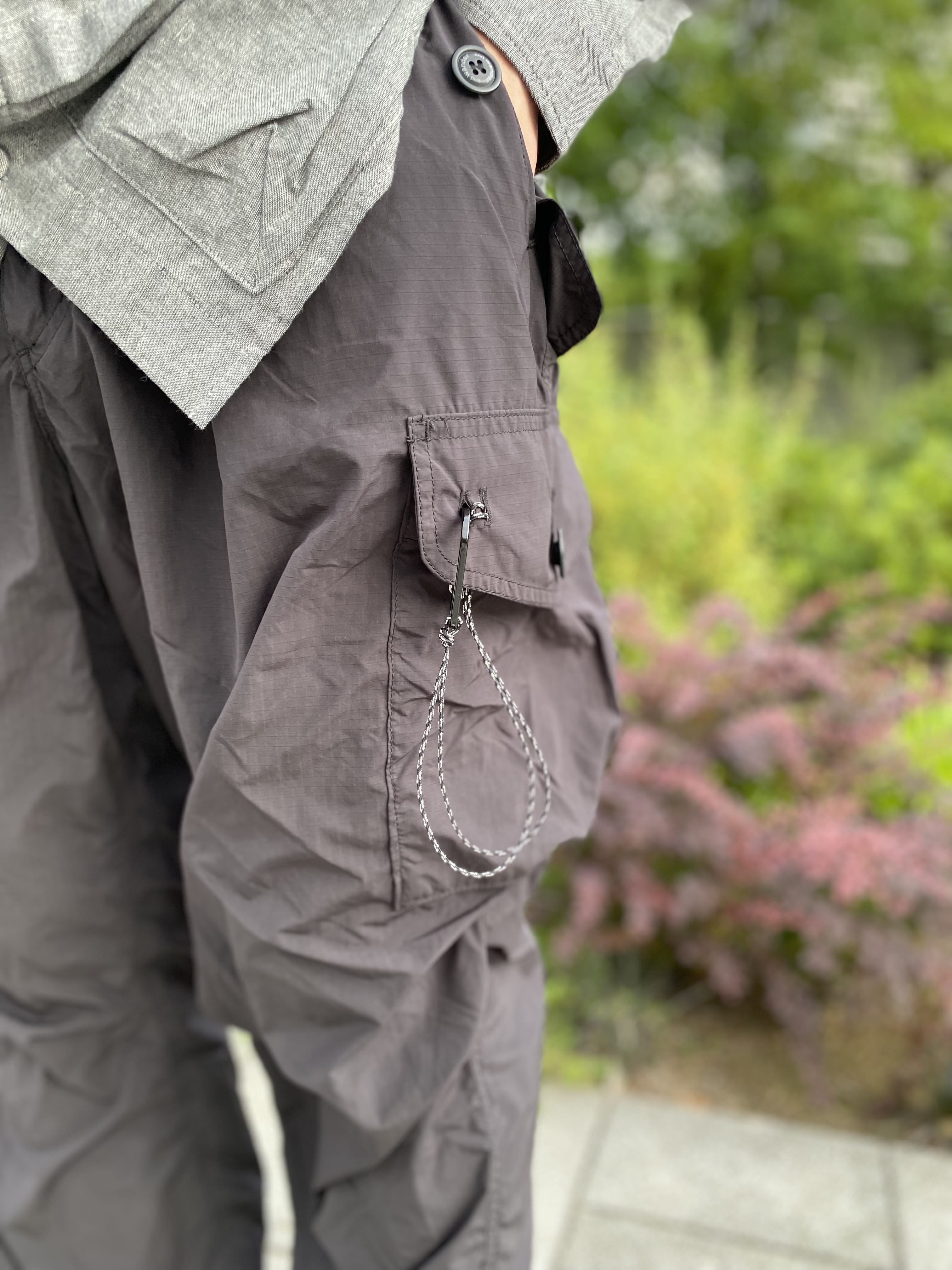 and wander/アンドワンダー/Oversized Cargo Pants オーバーサイズカーゴパンツ(L BLACK)｜  ビーバー｜池袋PARCO | ONLINE PARCO（オンラインパルコ）