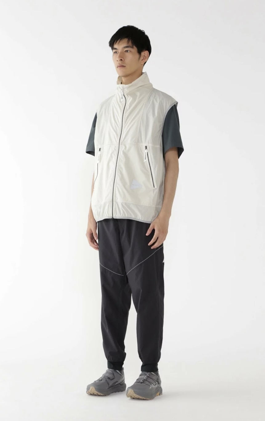 and wander/アンドワンダー/PERTEX wind vest WHITE L
