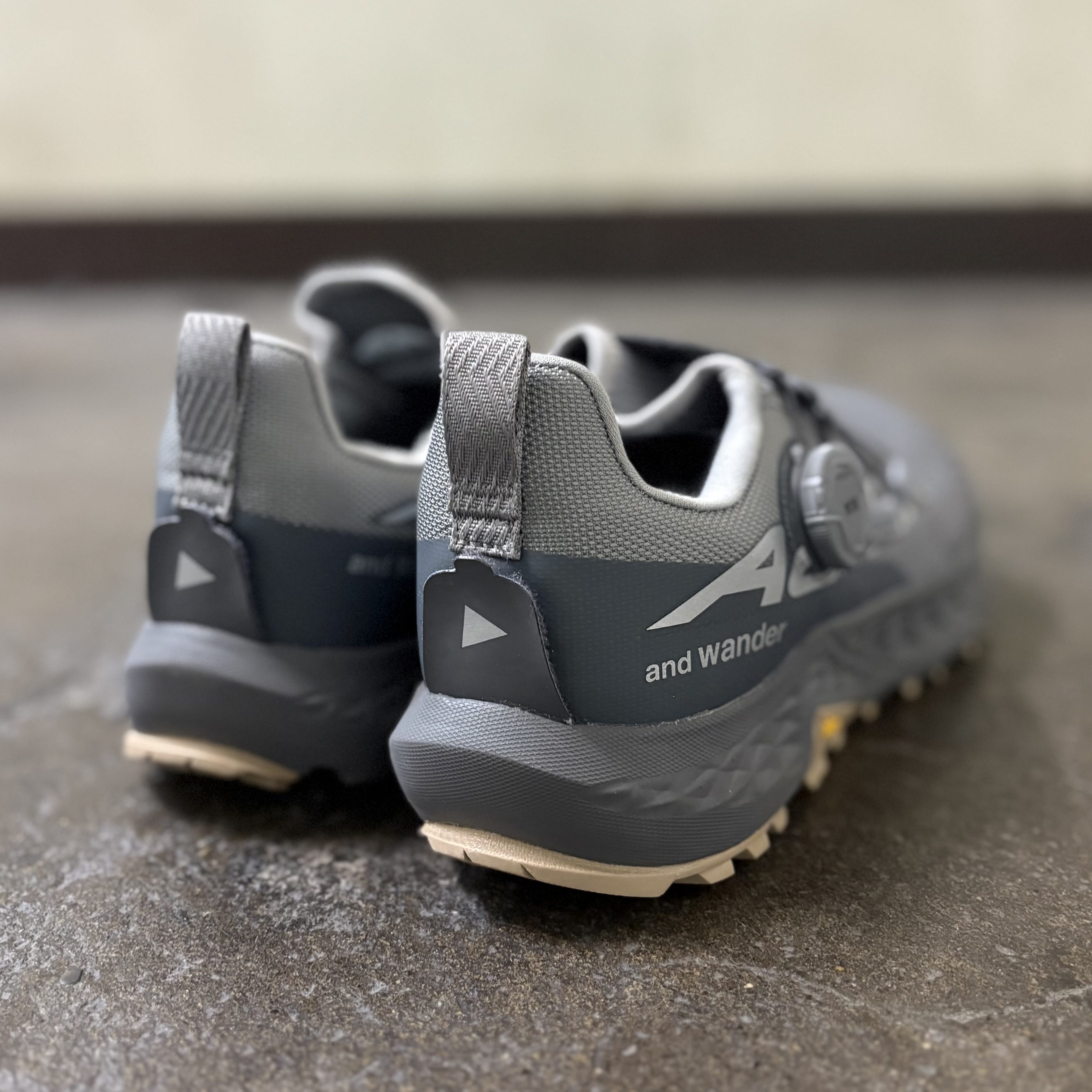 ALTRA(アルトラ)×and wander(アンドワンダー)/TIMP 5 BOA ティンプファイブボア GRAY 24cm