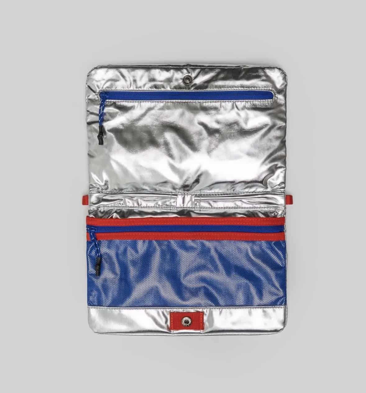 Topologie/トポロジー　Flat Sacoche Small フラット サコッシュ スモール【バッグ単体】 Satellite/Metallic FREE