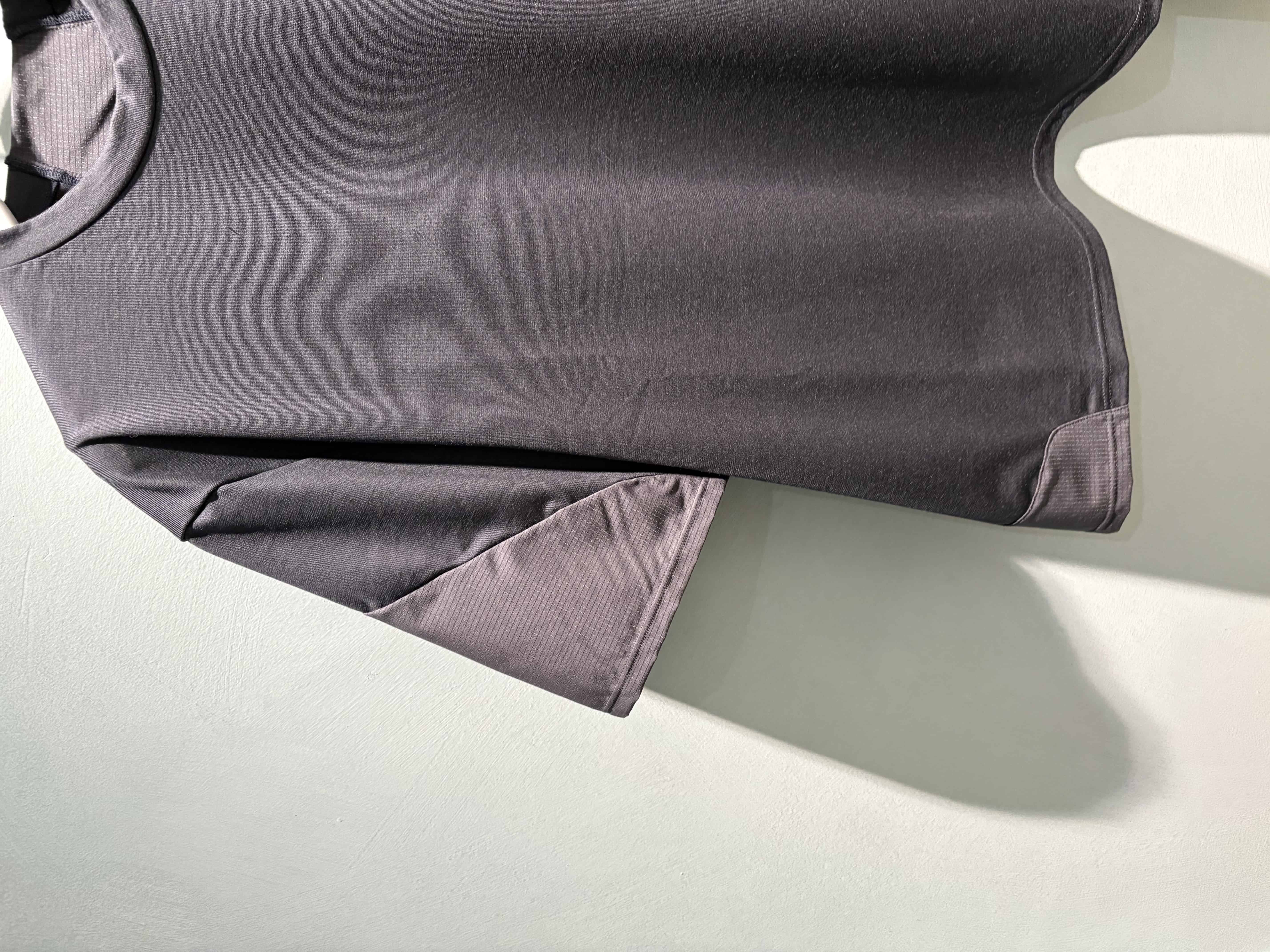 PASTOR NOVA/パストルノヴァ/FACET H/S TEE Slate Gray 2