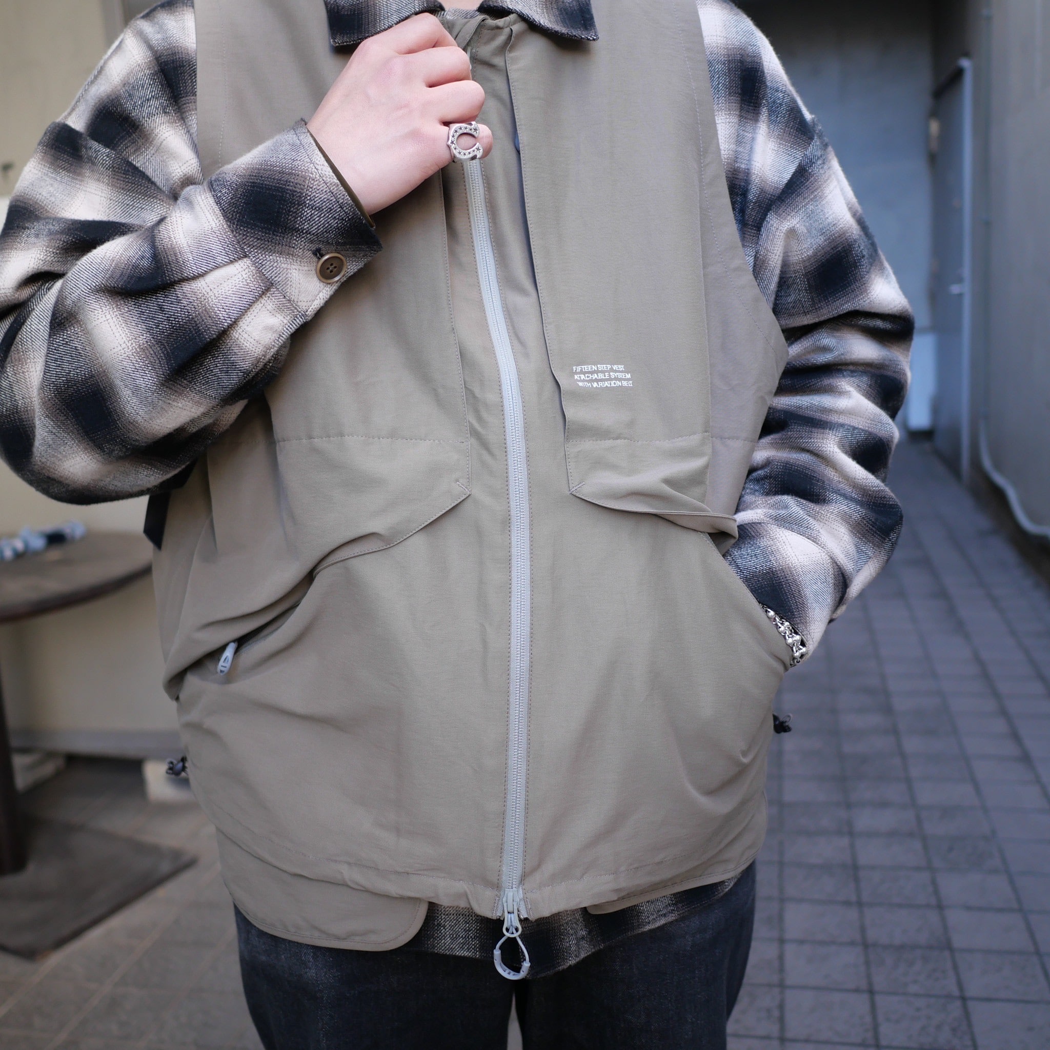 CMF OUTDOOR GARMENT/シーエムエフアウトドアガーメント/別注15 STEP VEST GREY M