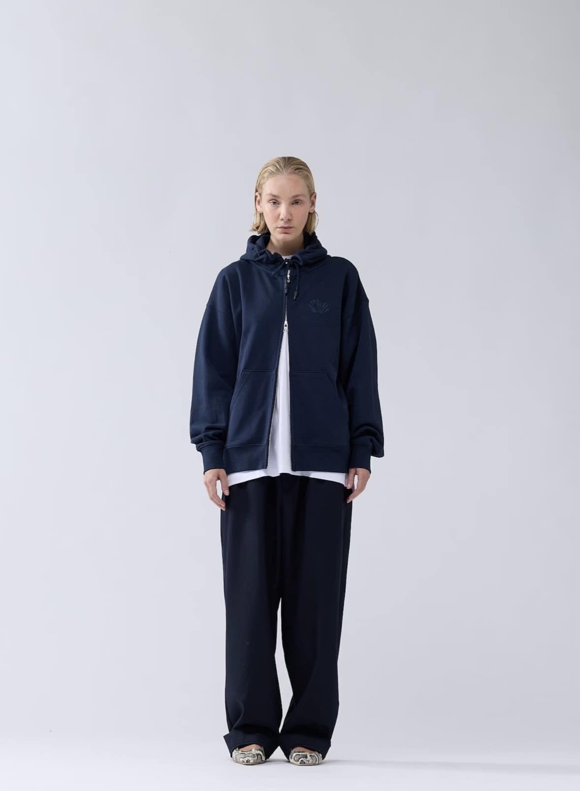 New Amsterdam Surf Association/ニューアムステルダムサーフアソシエーション/LOGO HOODIE ZIP-UP NAVY/NIGHT NAVY M