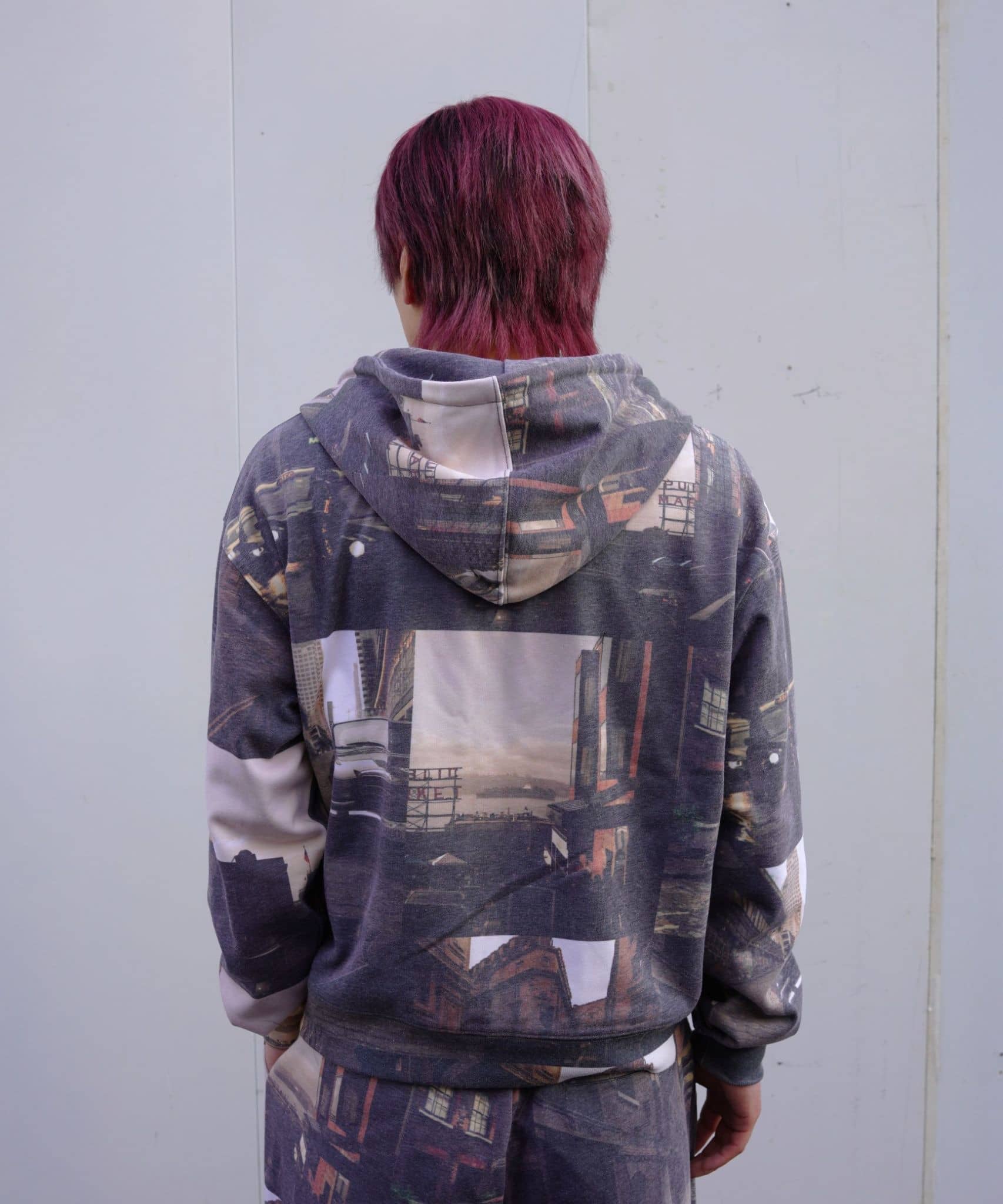 B omnivore/ビーオムニボー/ＢＯ/ＧＲＡＰＨＩＣ　ＨＯＯＤＩＥ グラフィックジップフーディー ブラウン M