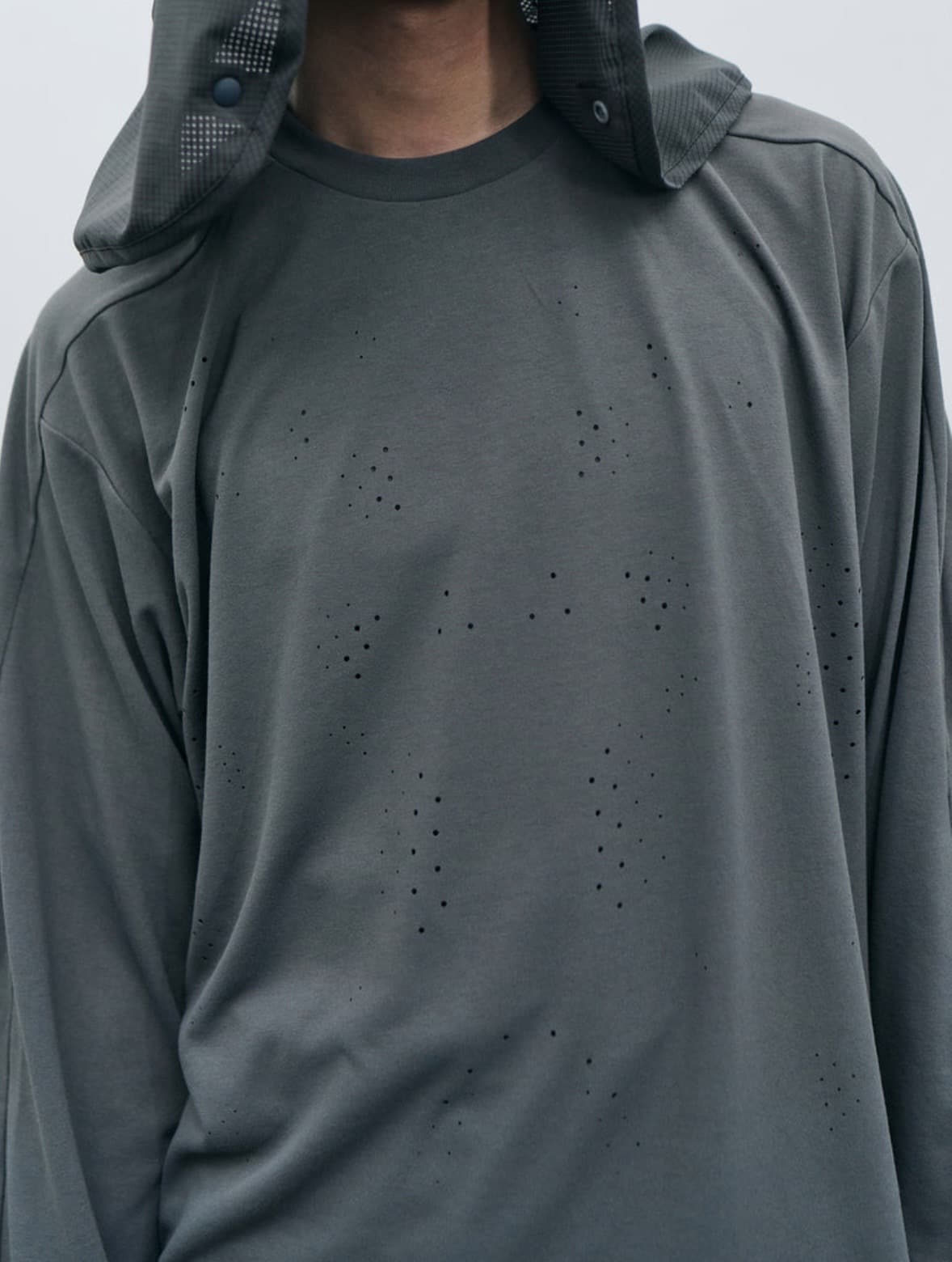 YDOT/ワイドット/FRACTAL HOLE L/S TSHIRT CHARCOAL M