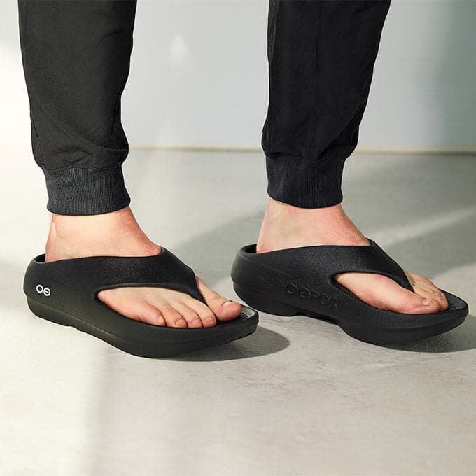 OOFOS/ウーフォス　OORIGINAL PLUS　オリジナルプラス　リカバリーサンダル BLACK 23cm