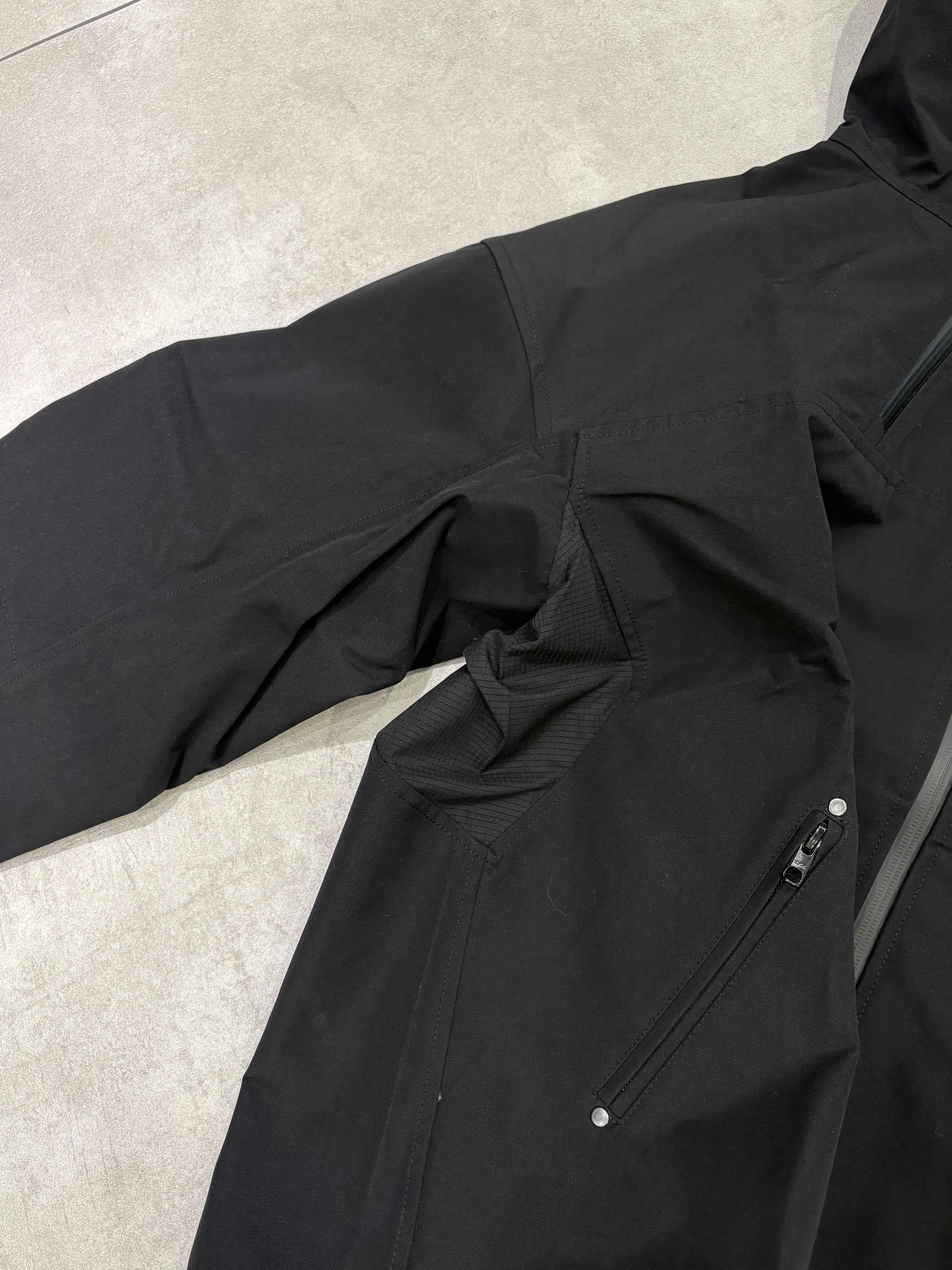 PASTOR NOVA/パストルノヴァ/DIAGONAL TECH HOODED JACKET BLACK 1
