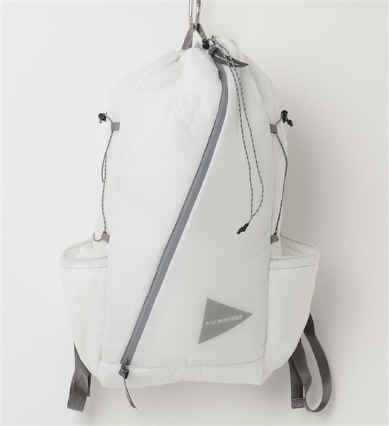 and wander/アンドワンダー/puffer mini ripstop daypack パファーミニリップストップデイパック ホワイト FREE