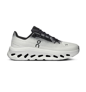 On/オン/Cloudtilt クラウドティルト　Black|Ivory