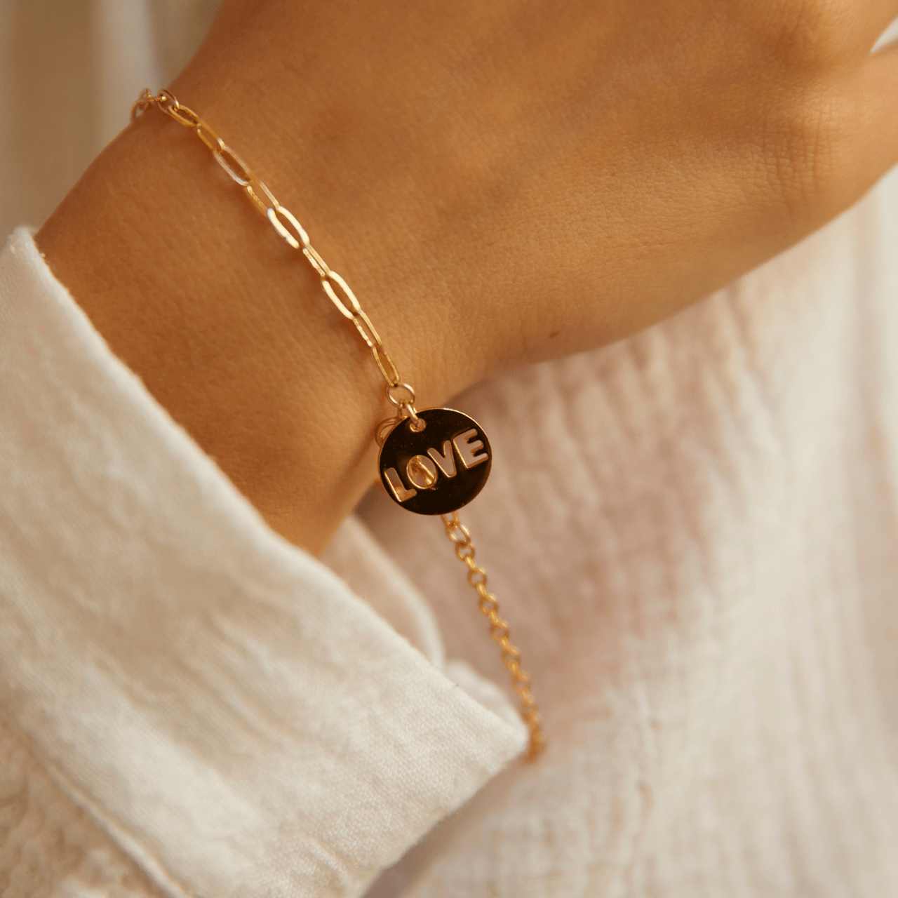 LOVEブレスレット ゴールド Free