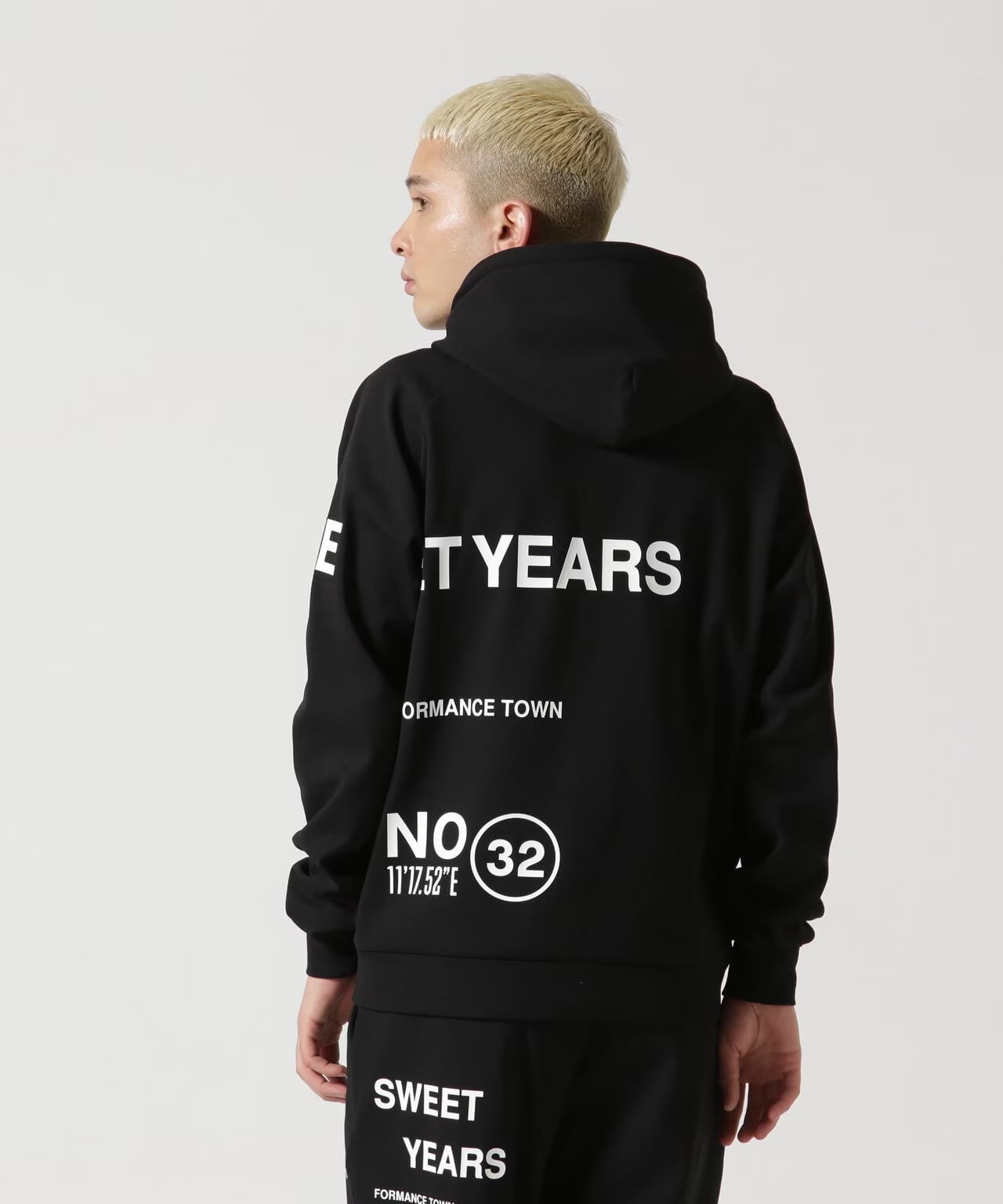 SY32 by SWEETYEARS/STRADDLE PRINT HOODIE