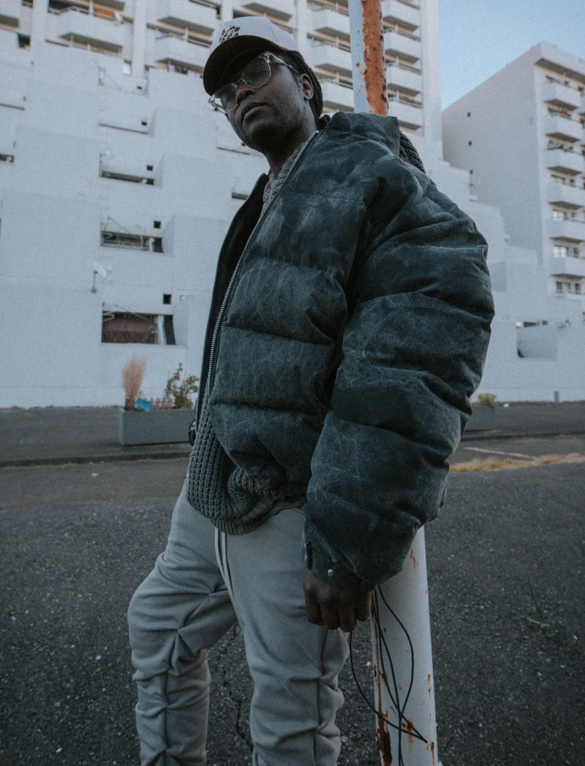 カタリストCTLS アートプリント ブラックカーディガン