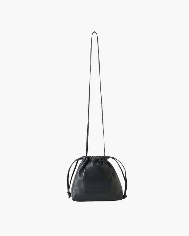 ONE.  LEATHER KINCHAKU SHOULDER BAG -BLACK- BLACK ONE SIZE