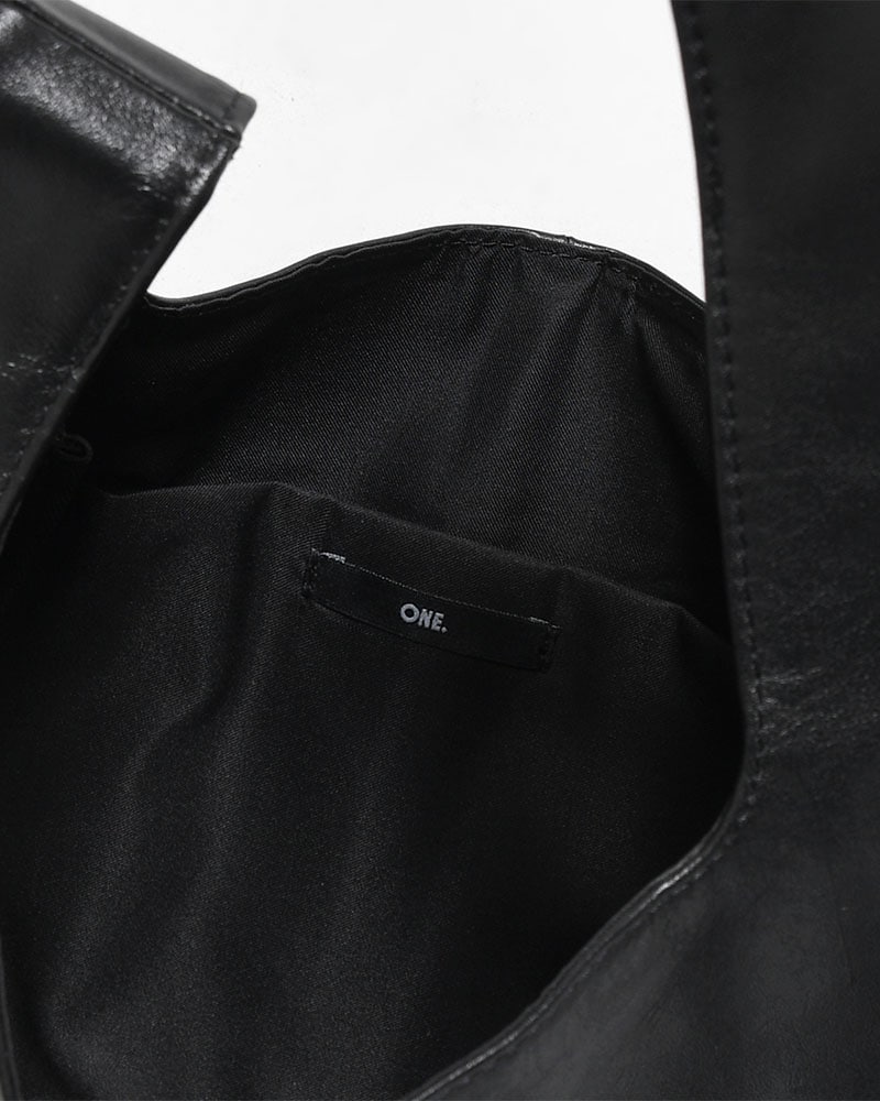 ONE.  SHOPPING LEATHER HAND BAG -BLACK- BLACK ONE SIZE
