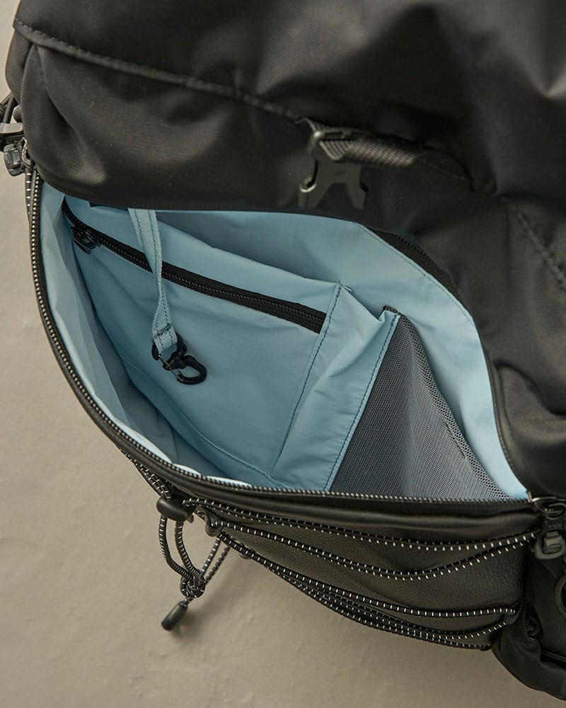 BROSKI AND SUPPLY  The Walker -BLACK- BLACK ONE SIZE