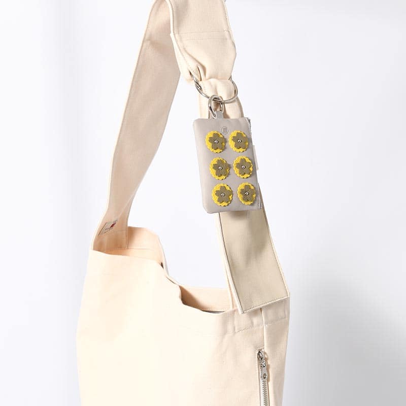 yorozu  菊桜 M-POUCH BLACK ONE SIZE