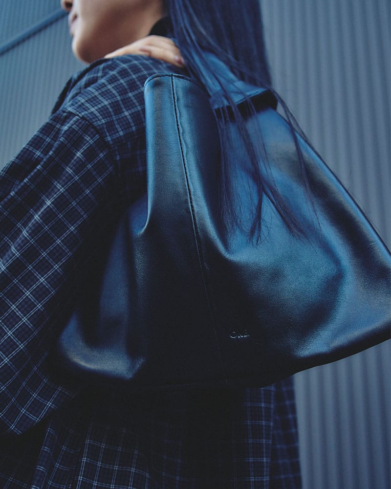 ONE.  SHOPPING LEATHER HAND BAG -BLACK- BLACK ONE SIZE
