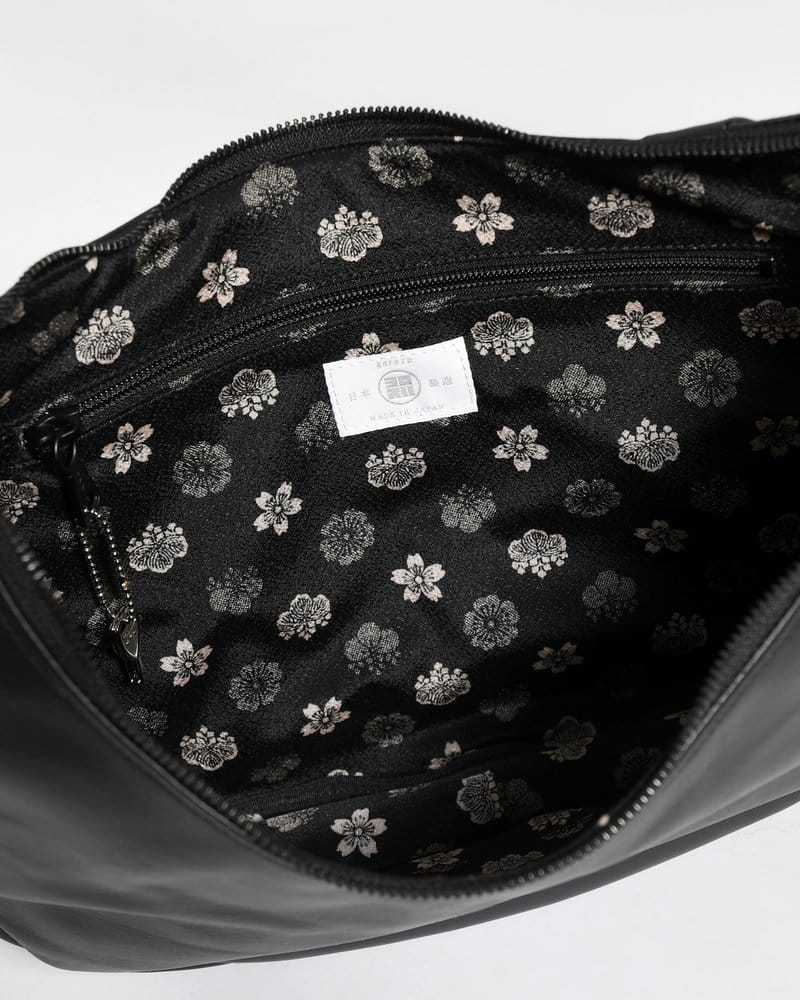 yorozu  MIKAZUKI SHOULDER LARGE "WATERPROOF" -BLACK- BLACK ONE SIZE