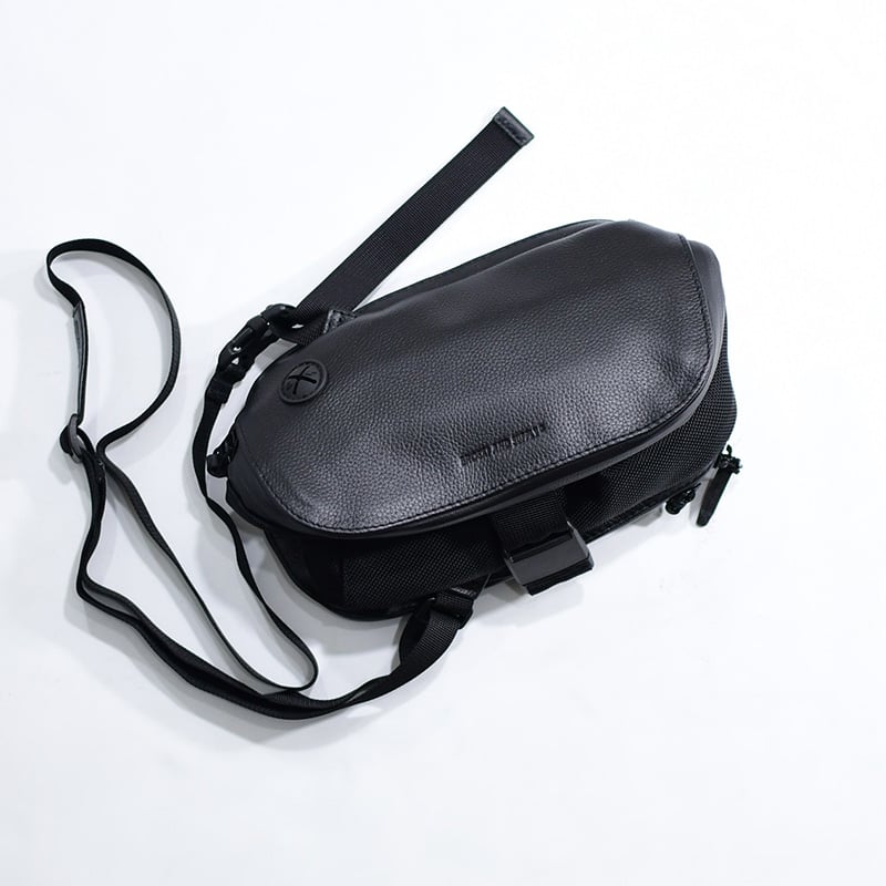 BROSKI AND SUPPLY  ADJUST MULTI WALLET SHOULDER BLACK ONE SIZE