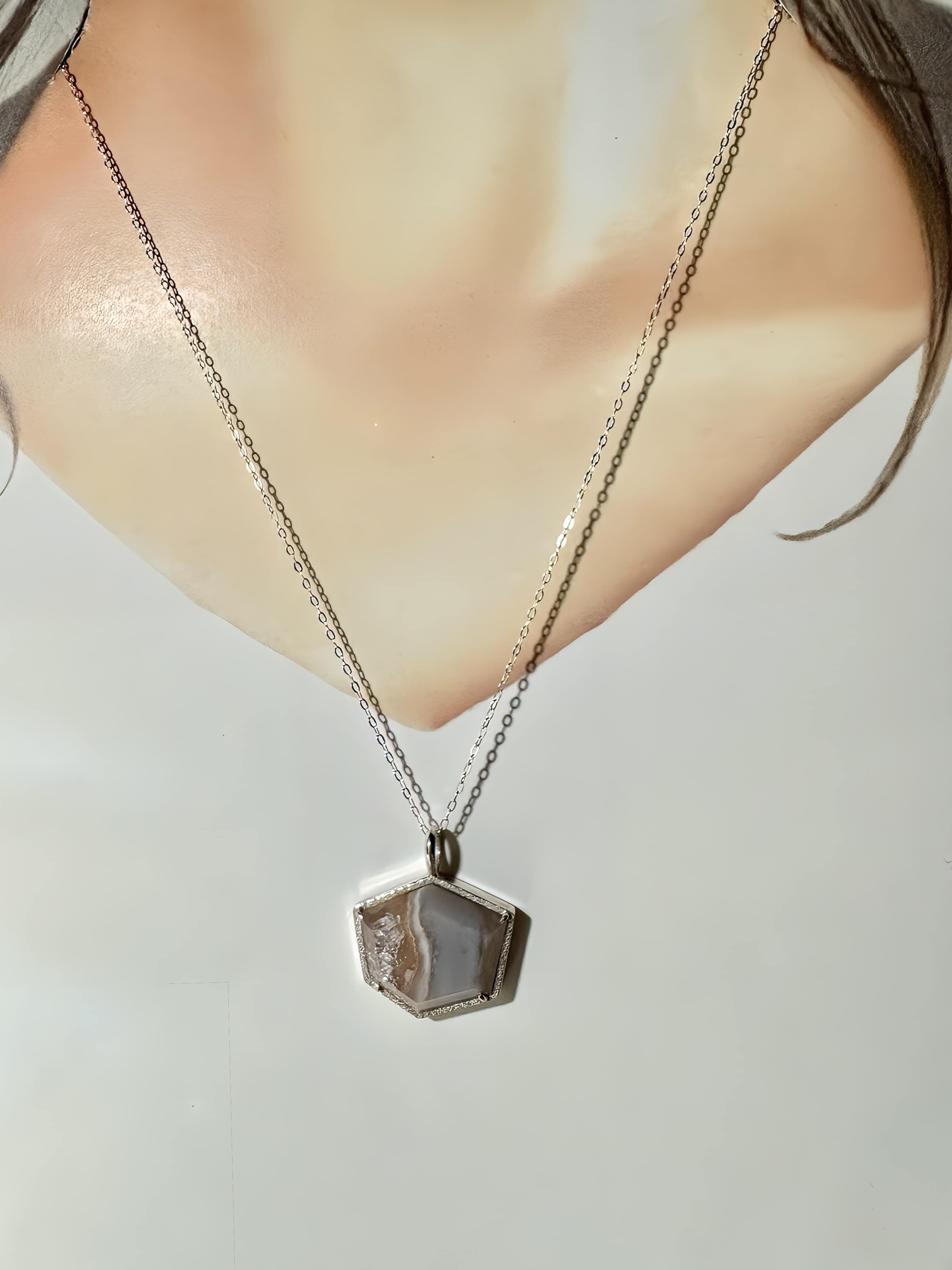 結晶メノウ <ペンダント>