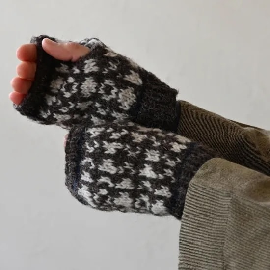 sisam ミチカケ リストウォーマー ホワイト