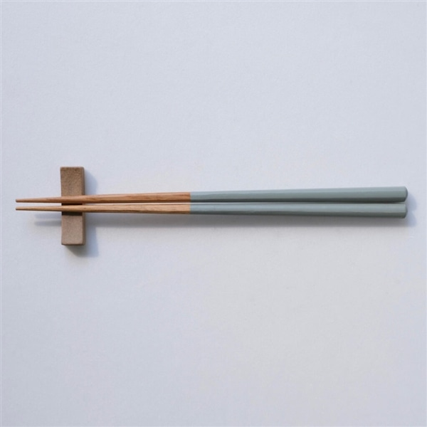 箸蔵まつかん　八角箸（箸置き・箱付） 雲色