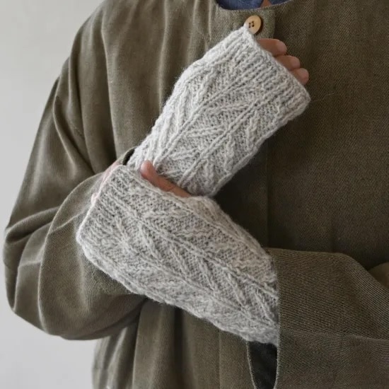 sisam コモレビ アームウォーマー レッド