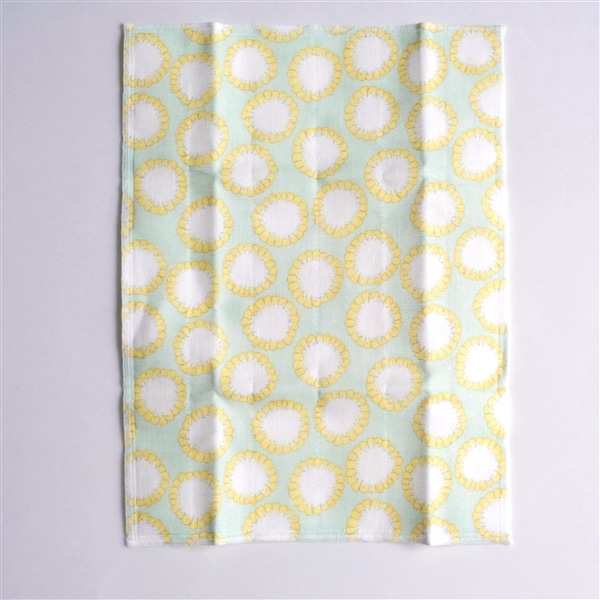 茹でたトウモロコシを割ってみたら、ぐるっと粒々。