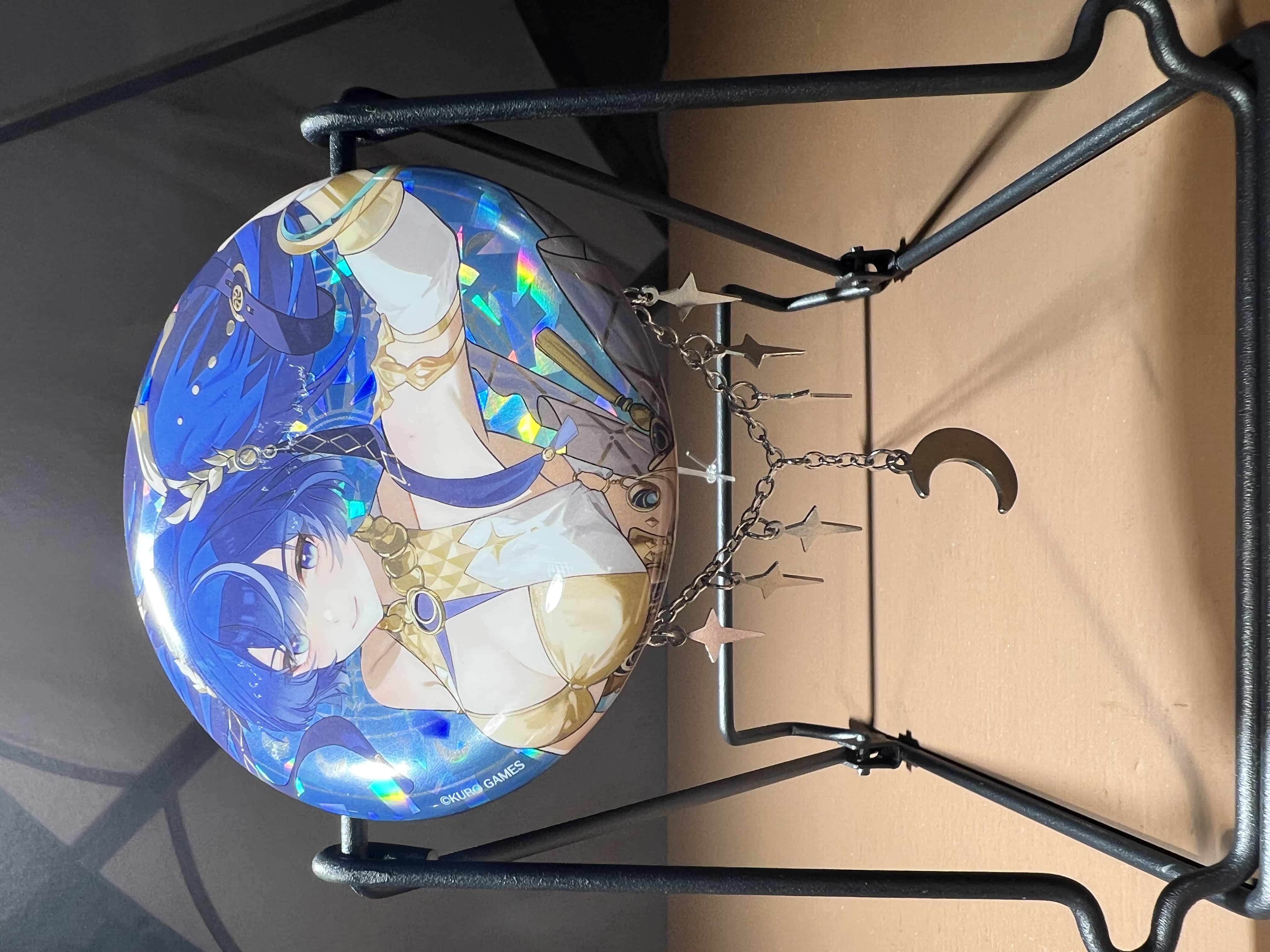 【鳴潮×PARCO】描きおろしモチーフチェーン付き缶バッジ【ユーノ】