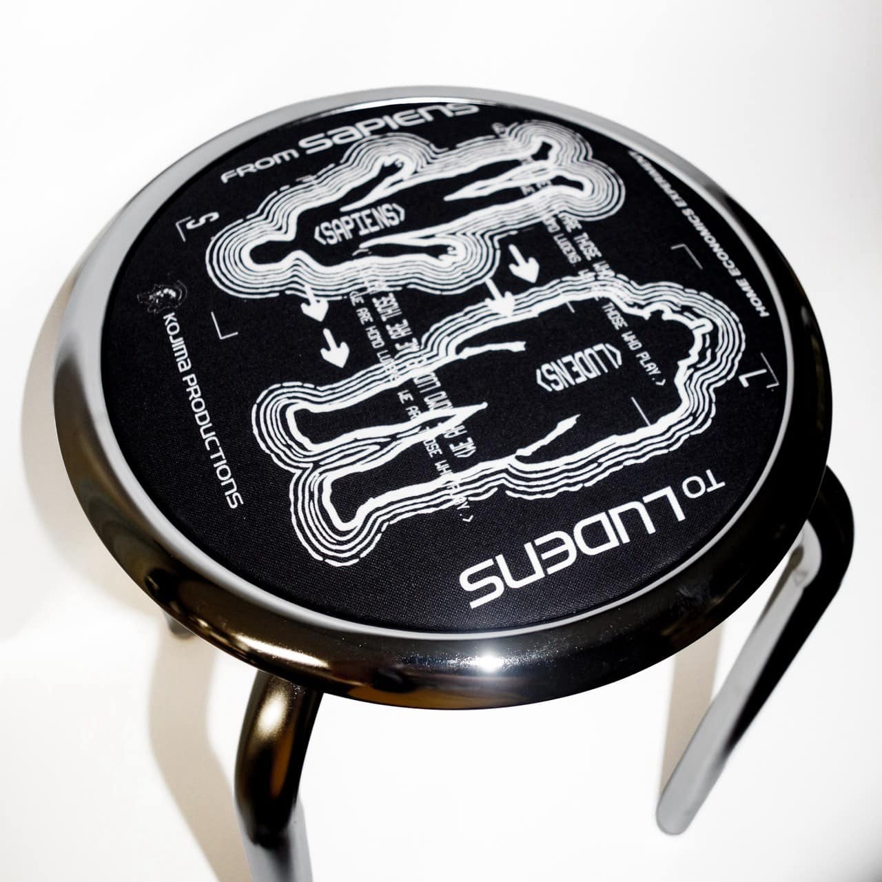 【STRAND STORE】HOME ECONOMICS EXPERIMENT×KOJIMA PRODUCTIONS　Stool "FROM SAPIENS TO LUDENS"