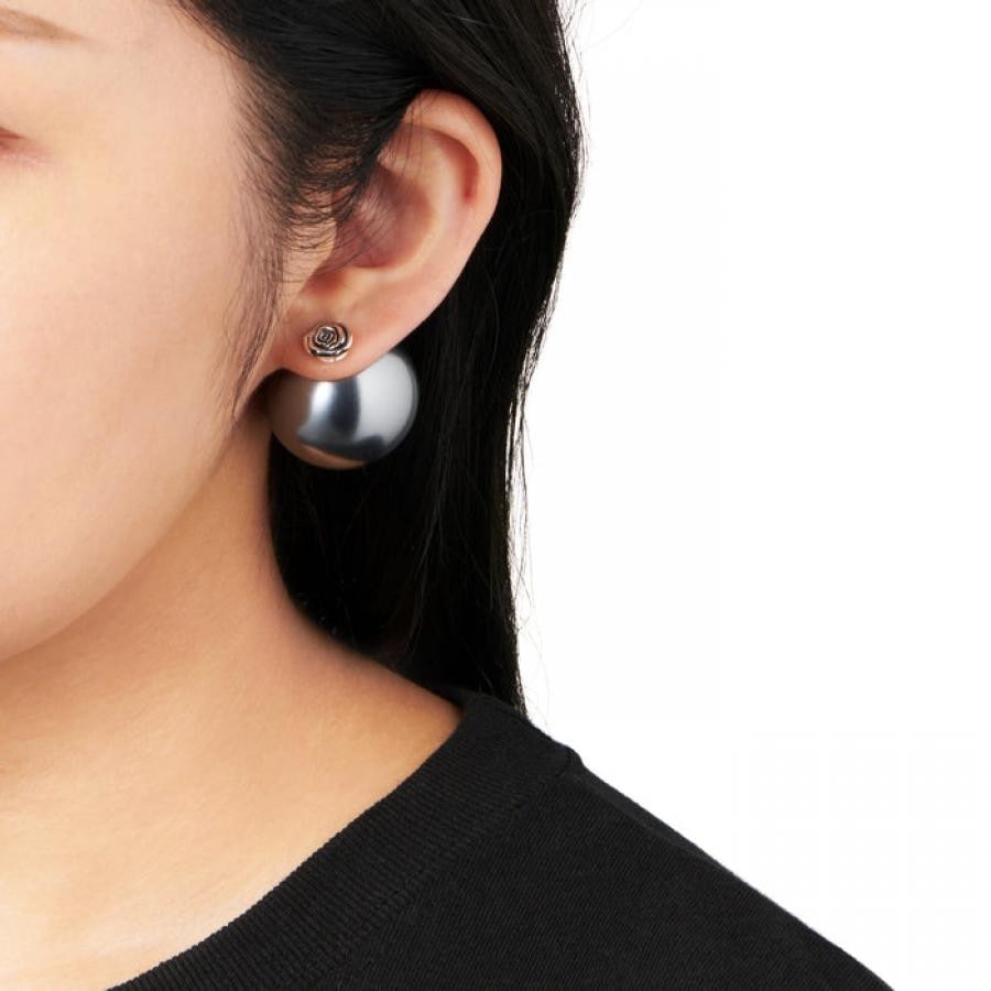 IN MY DREAMS ピアス BLACKENED