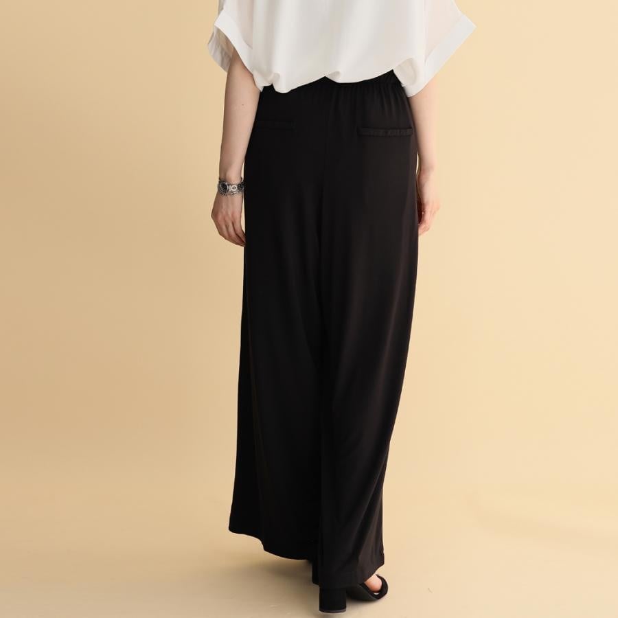 うるすべシリーズのワイドパンツ 黒 F