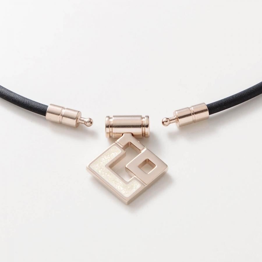 ◆Colantotte コラントッテ  コラントッテ TAO ネックレス スリム AURA mini GDWH Lサイズ ネックレス 磁気ネックレス 医療機器（医療機器認証番号 230AGBZX00077000） 首・肩の血行改善、首のコリ・肩コリに効く 国内正規品【送料無料 北海道/沖縄/離島を除く】 シャンパンゴールド×ホワイトラメ L