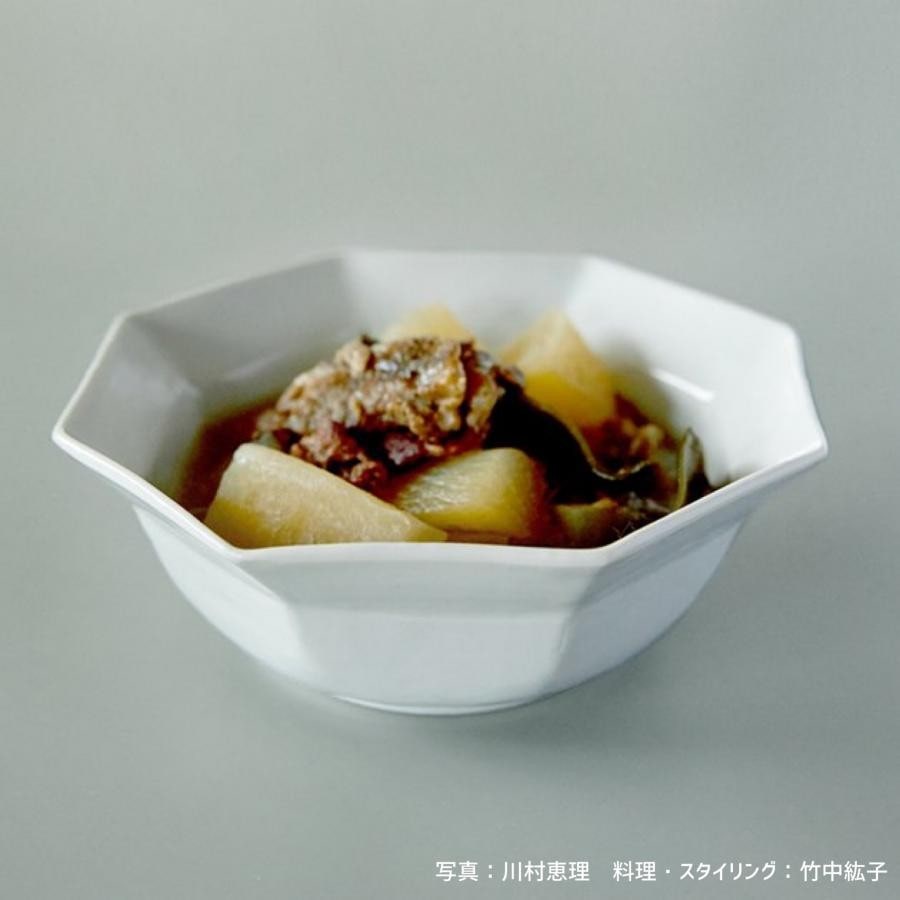 白磁 八角反鉢 中 / 九谷青窯