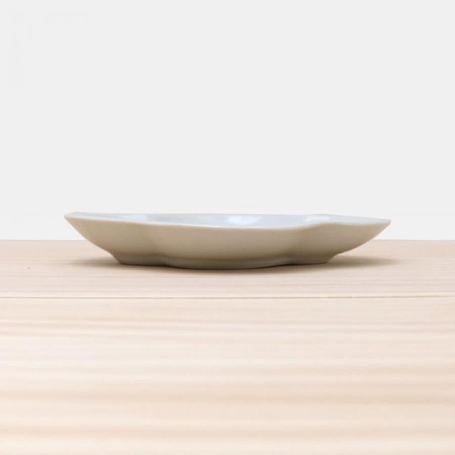 白磁 木瓜皿 中 / 九谷青窯