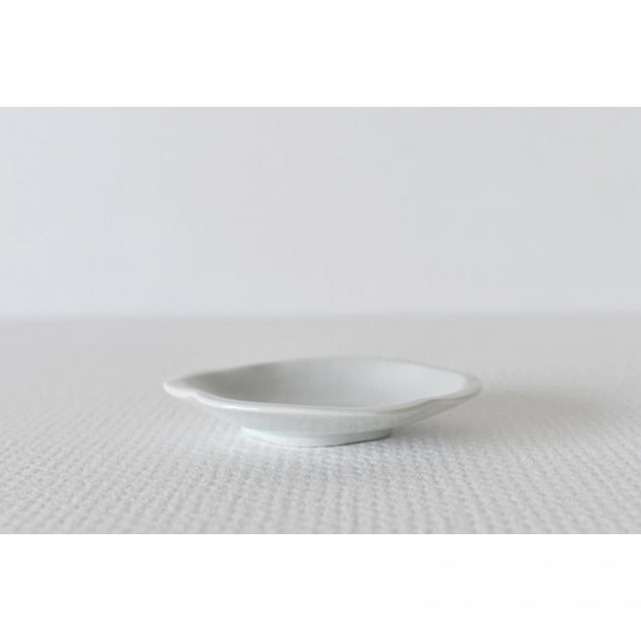 白磁 木瓜皿 / 九谷青窯