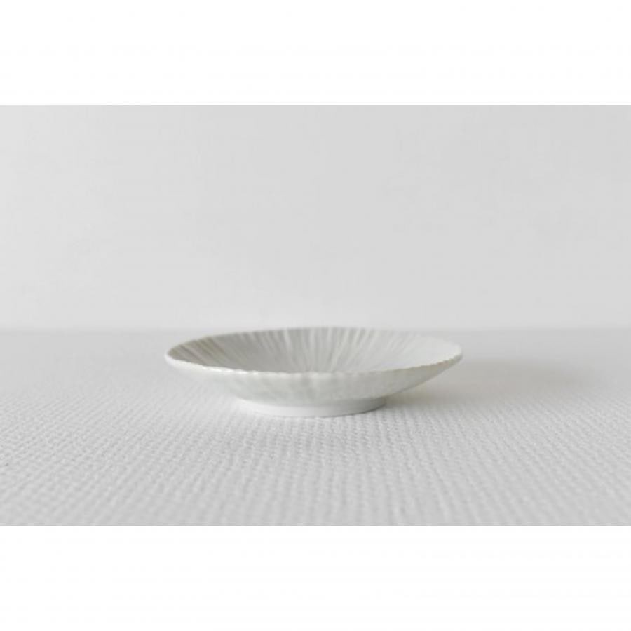 白磁 内しのぎ 4.5寸皿 / 九谷青窯