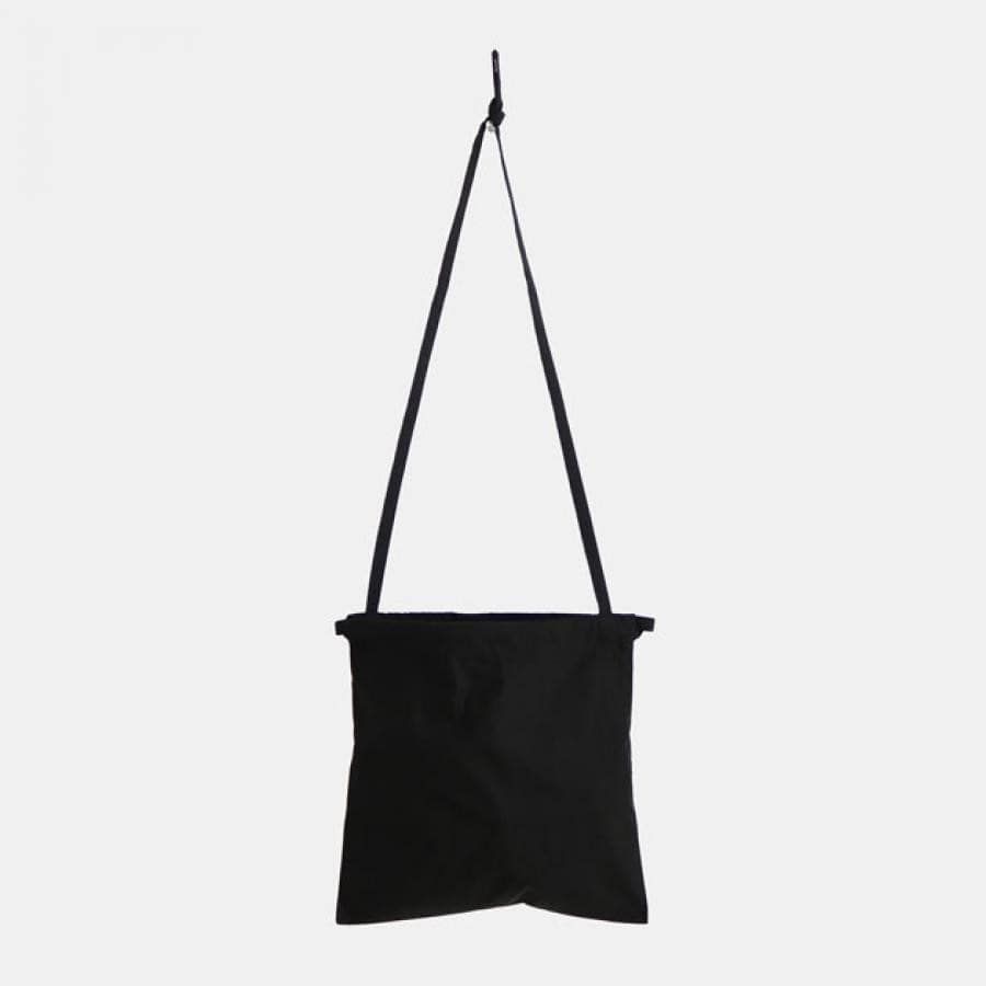 Drawstring bag with strap ブラック / formuniform 49 ブラック