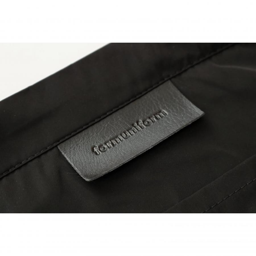 Drawstring bag with strap ブラック / formuniform 49 ブラック
