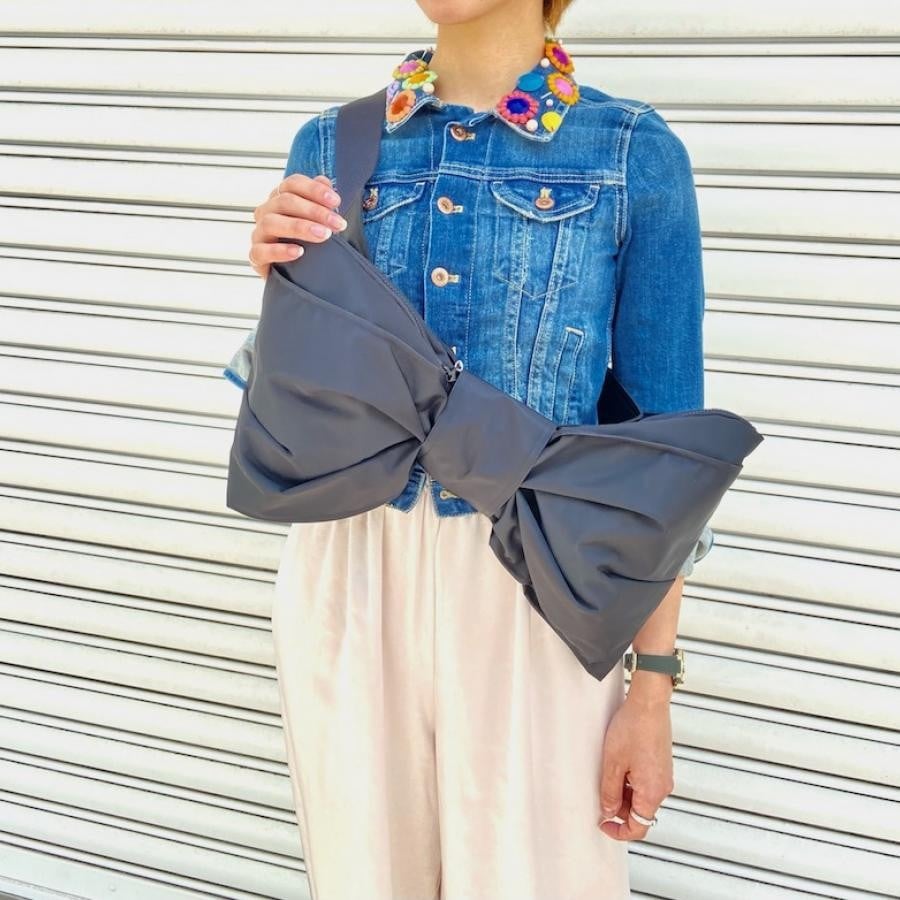 期間限定【 WHOWHAT 】リボンバッグ （ナイロン生地) ベージュ F