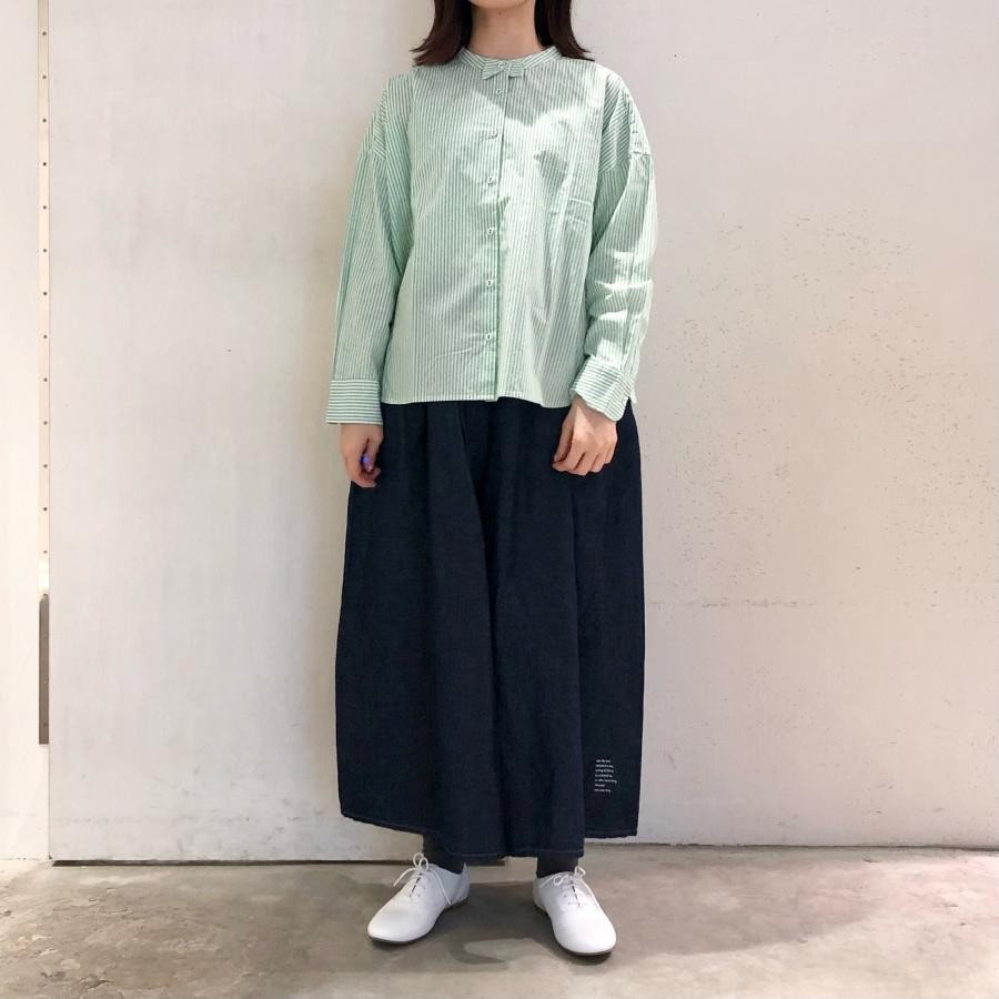 タイカラーシャツ