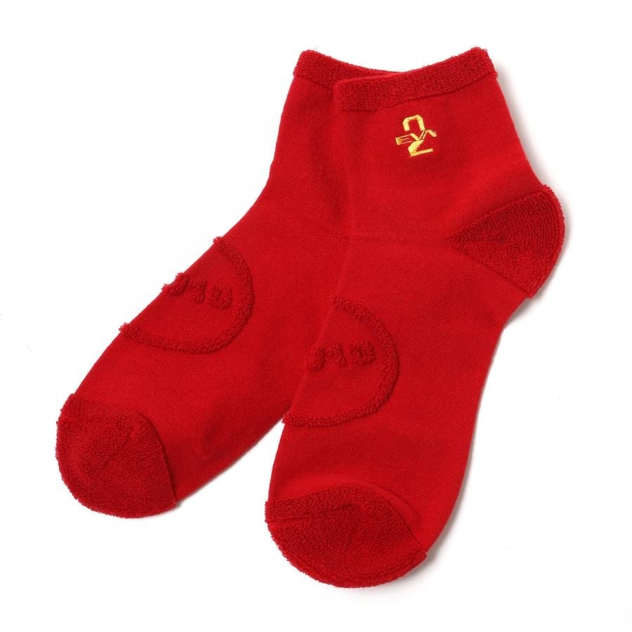 pile socks by 01u10 (RED(2号機)) RED（2号機） FREE(24-26ｃｍ)