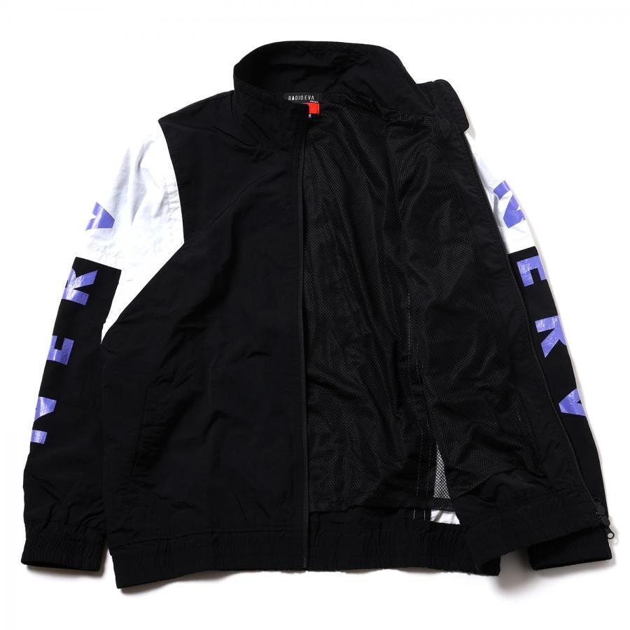 EVANGELION SWITCHING NYLON JACKET (ブラック×パープル×グリーン(01)) ブラック×パープル×グリーン（01） XL