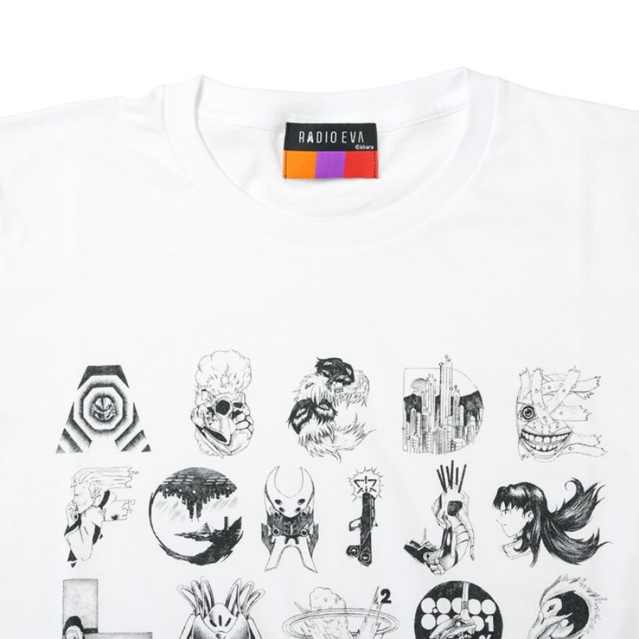 TYPOGRAPHY OF EVA index T-Shirt (ホワイト) XL